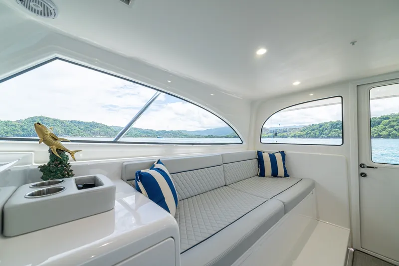 Slide: The Image of 2023 Viking 46 Billfish Salon - 6090797