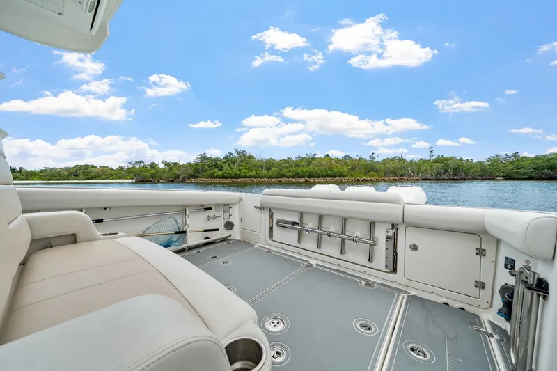 Slide: The Image of Boston Whaler 380 Outrage 2018 - 6076794
