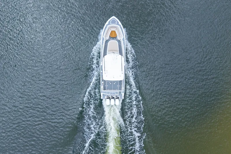Slide: The Image of Boston Whaler 380 Outrage 2018 - 6076775