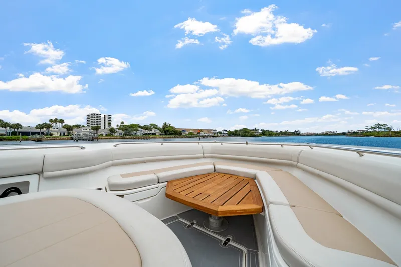 Slide: The Image of Boston Whaler 380 Outrage 2018 - 6076799