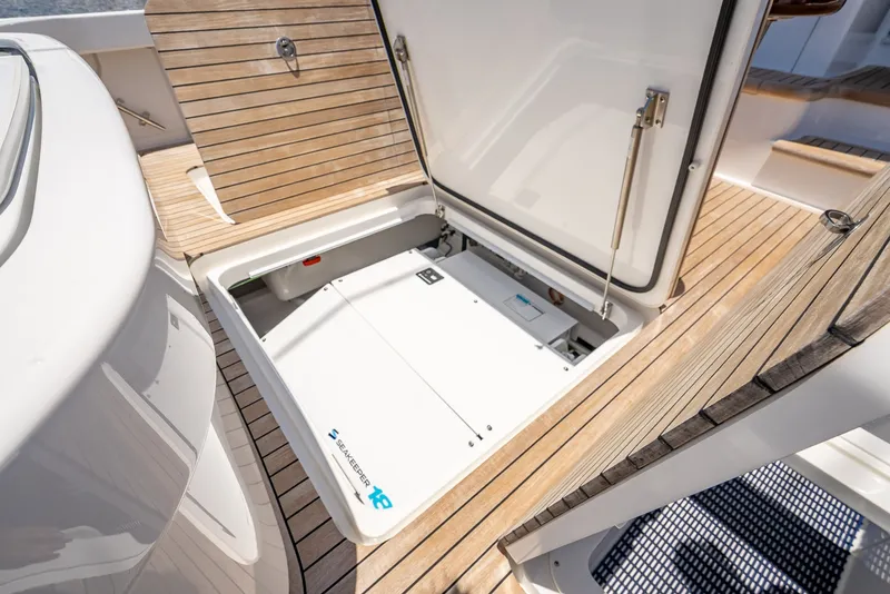 Slide: The Image of Viking 54 Convertible 2026 - 6120923