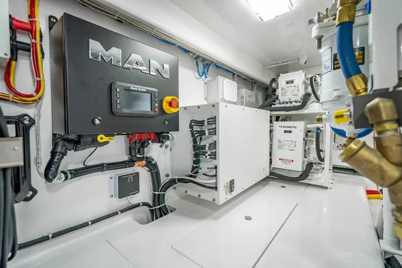 Slide: The Image of Viking 54 Convertible 2026 - 6120849