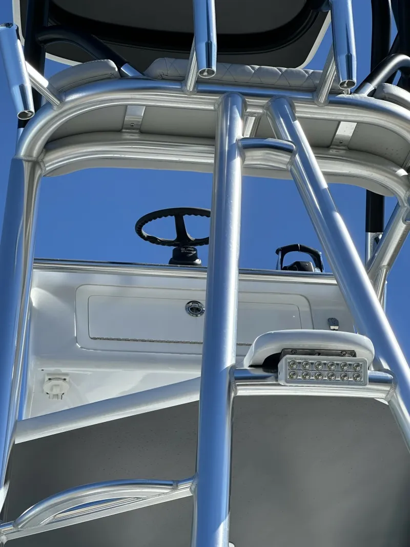 Slide: The Image of Freeman 42 LR 2023 - 6077901