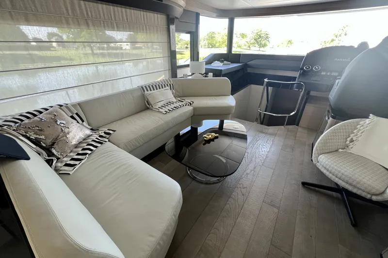 Slide: The Image of Absolute NAVETTA 58 2024 - 7643472