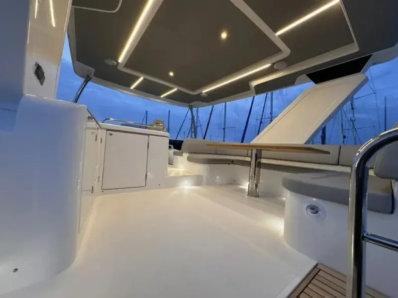 Slide: The Image of Absolute NAVETTA 58 2024 - 6077973