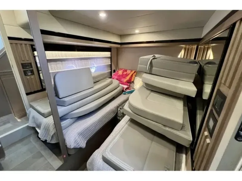 Slide: The Image of Absolute NAVETTA 58 2024 - 6077991