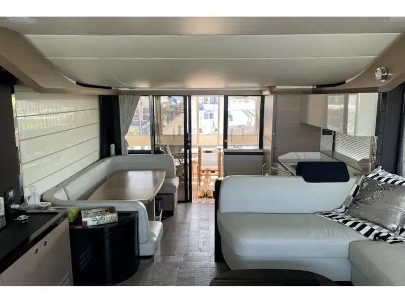 Slide: The Image of Absolute NAVETTA 58 2024 - 6077994