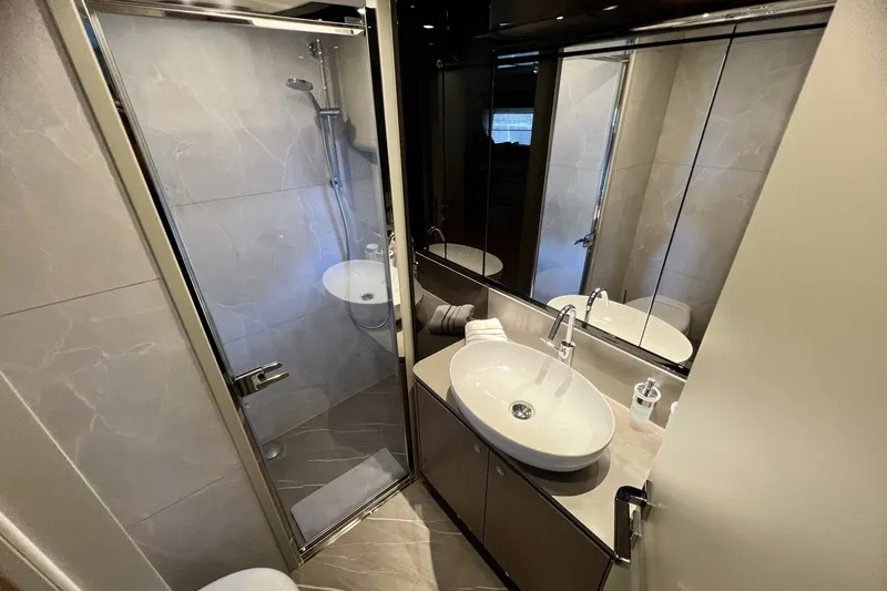 Slide: The Image of Absolute NAVETTA 58 2024 - 7643481