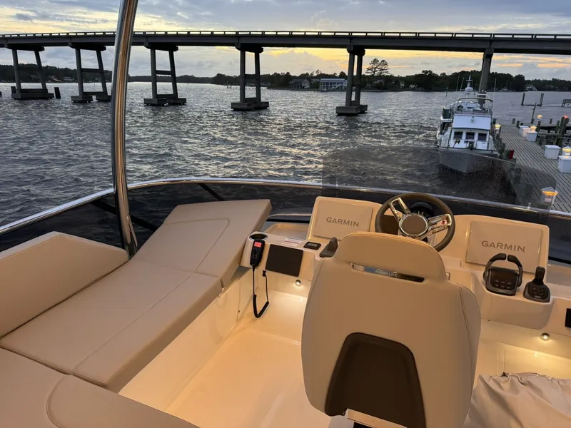 Slide: The Image of Absolute NAVETTA 58 2024 - 7643468