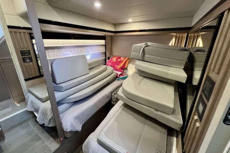 Slide: The Image of Absolute NAVETTA 58 2024 - 7643476