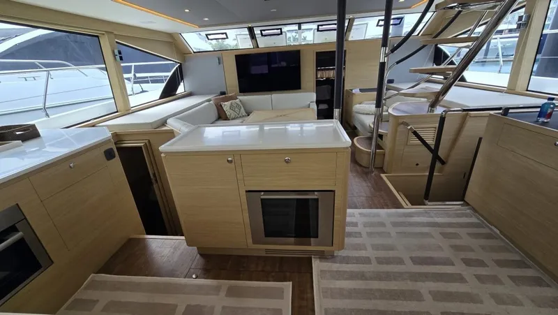 Slide: The Image of Aquila 54 YACHT 2025 - 7718043