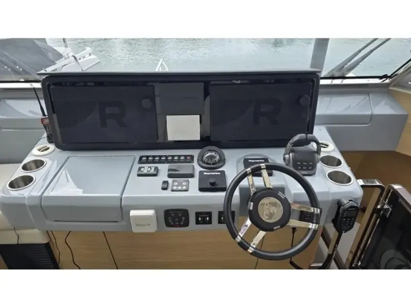 Slide: The Image of Aquila 54 YACHT 2025 - 6078057