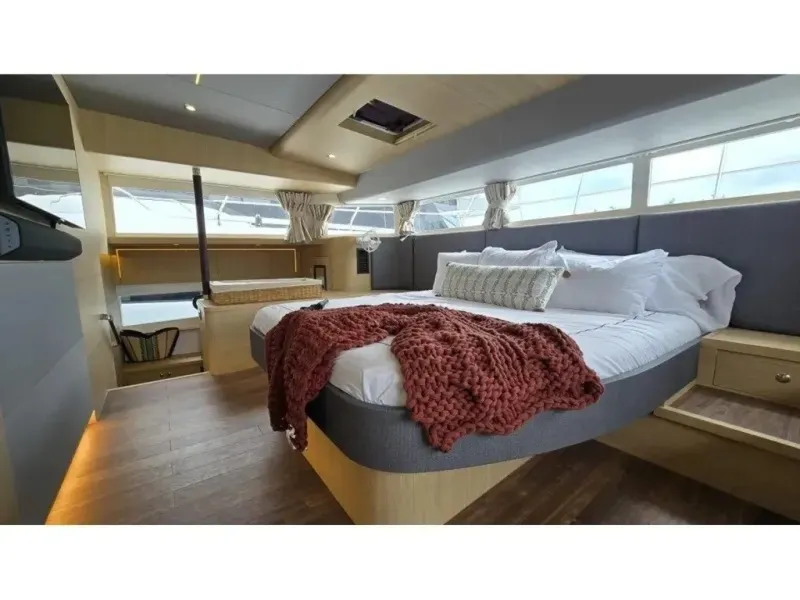 Slide: The Image of Aquila 54 YACHT 2025 - 6078069