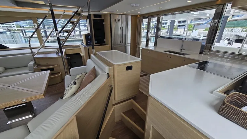 Slide: The Image of Aquila 54 YACHT 2025 - 7718045