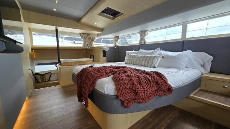 Slide: The Image of Aquila 54 YACHT 2025 - 7718049