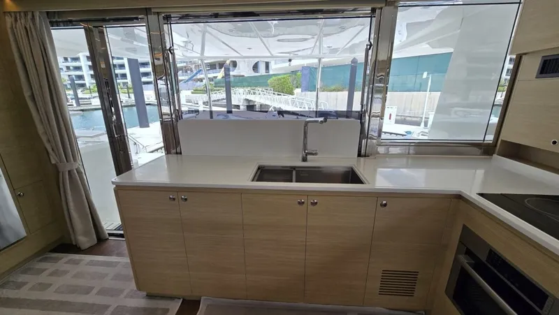 Slide: The Image of Aquila 54 YACHT 2025 - 7718040