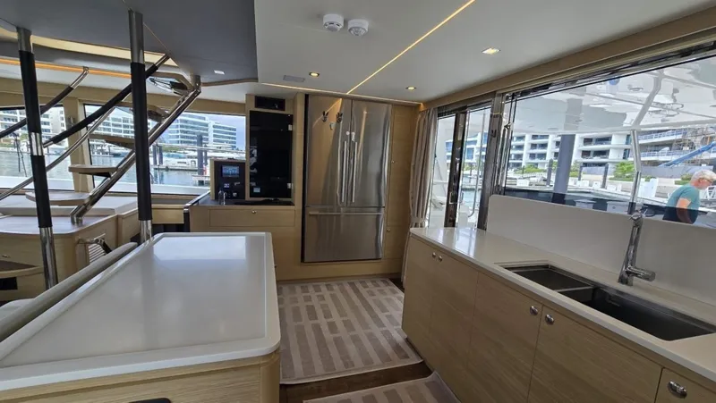 Slide: The Image of Aquila 54 YACHT 2025 - 7718037