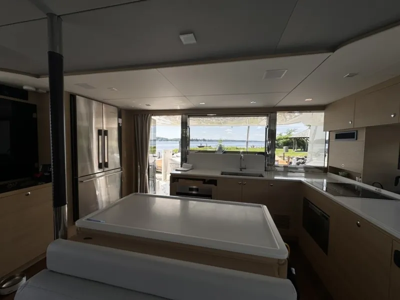 Slide: The Image of Aquila 54 YACHT 2024 - 7718012
