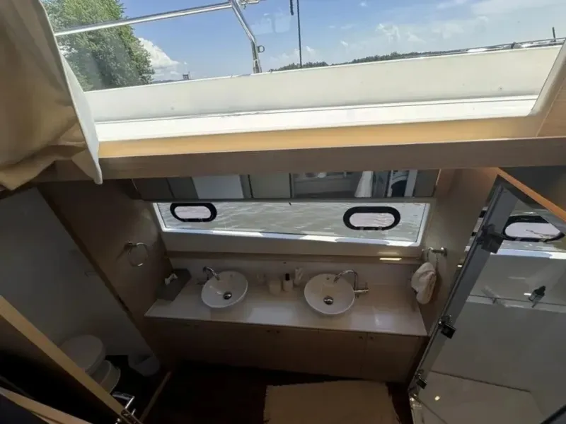 Slide: The Image of Aquila 54 YACHT 2024 - 6078139