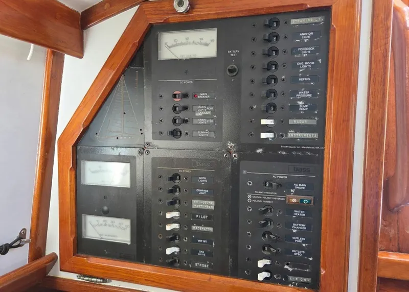 Slide: The Image of Bristol Sloop 1981 - 6078287