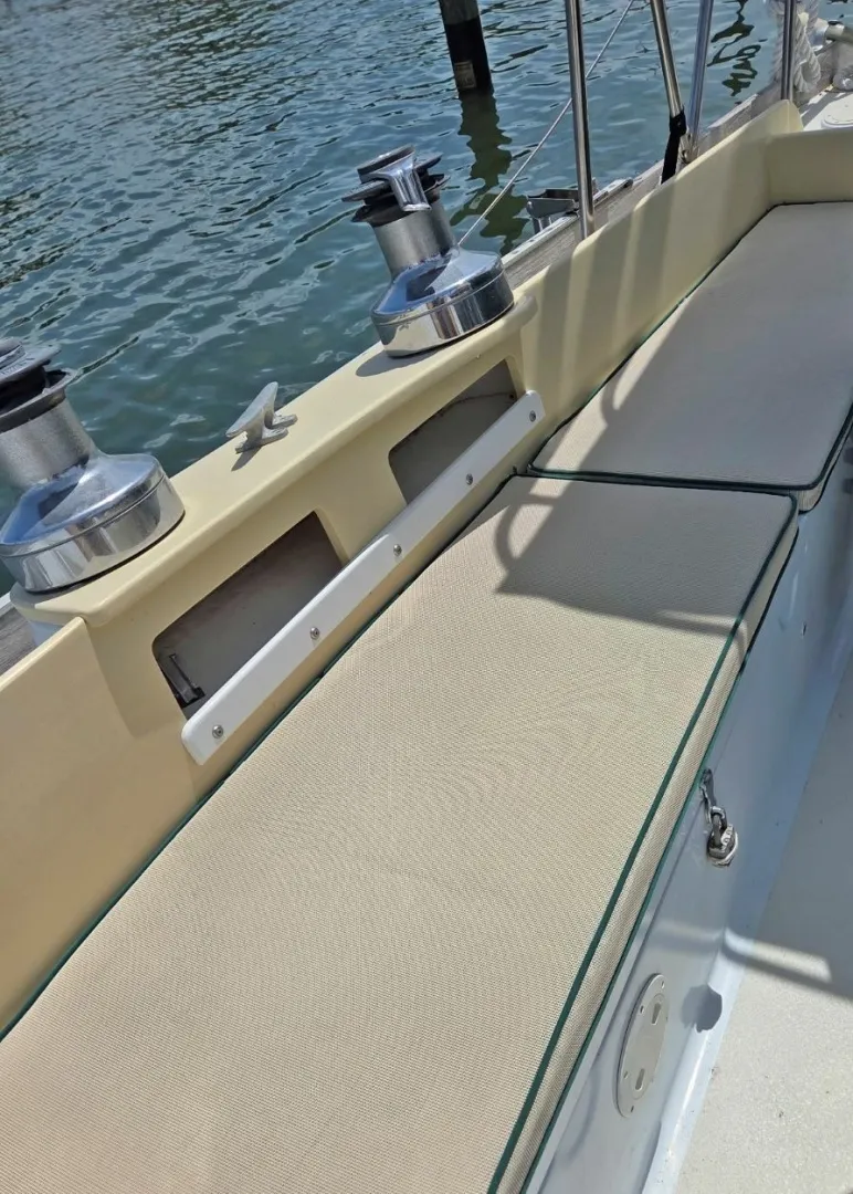 Slide: The Image of Bristol Sloop 1981 - 6078284