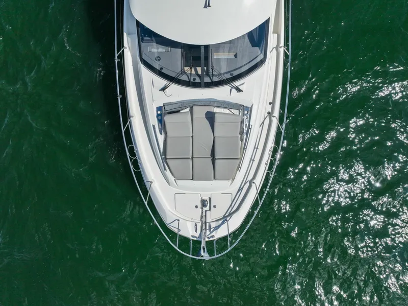 Slide: The Image of Prestige 460 Flybridge 2020 - 6132543