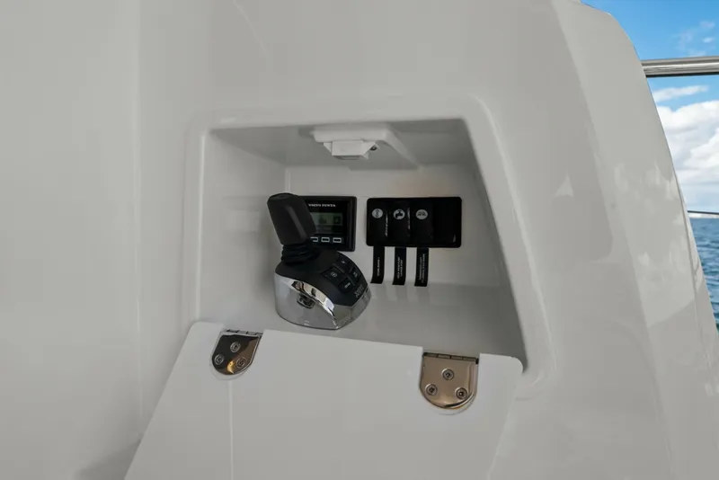 Slide: The Image of Prestige 460 Flybridge 2020 - 6132550