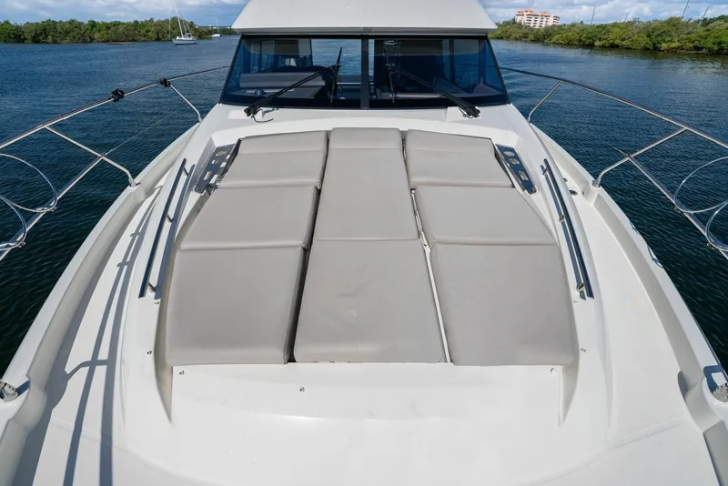 Slide: The Image of Prestige 460 Flybridge 2020 - 6132535
