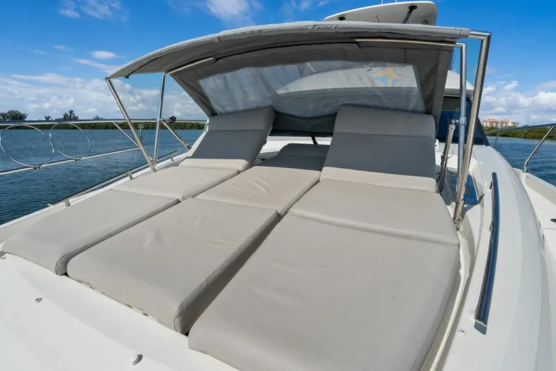 Slide: The Image of Prestige 460 Flybridge 2020 - 6132558
