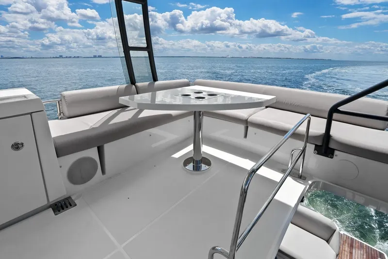 Slide: The Image of Prestige 460 Flybridge 2020 - 6132561