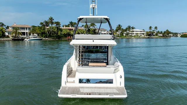 Slide: The Image of Prestige 460 Flybridge 2020 - 87