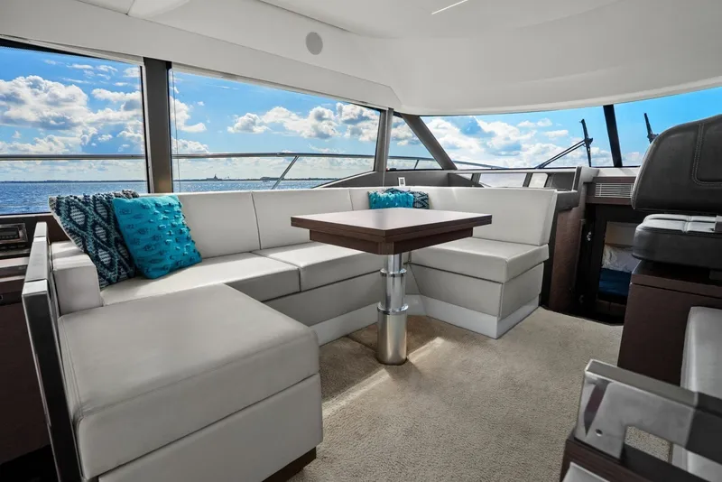 Slide: The Image of Prestige 460 Flybridge 2020 - 6132565