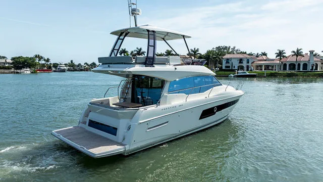 Slide: The Image of Prestige 460 Flybridge 2020 - 95