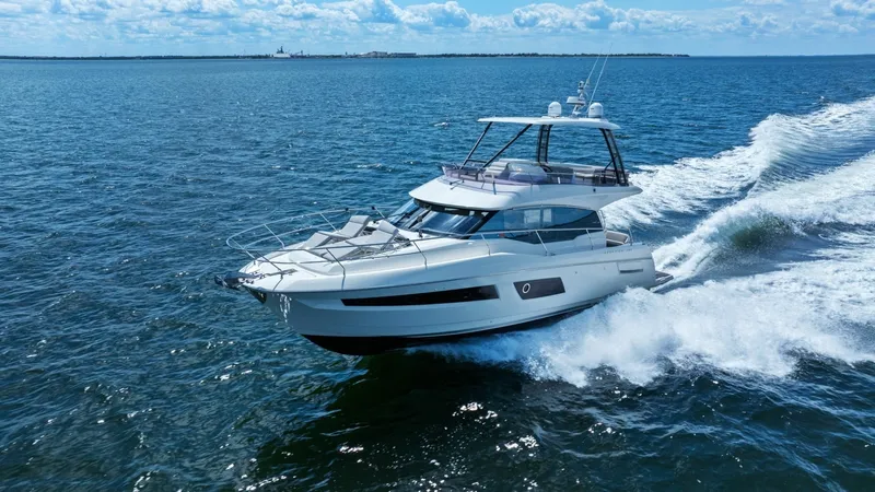 Slide: The Image of Prestige 460 Flybridge 2020 - 6132608