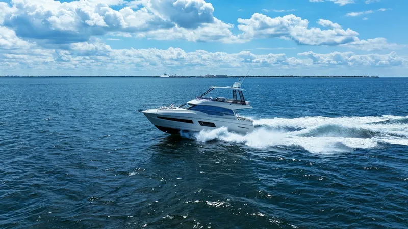 Slide: The Image of Prestige 460 Flybridge 2020 - 6132609