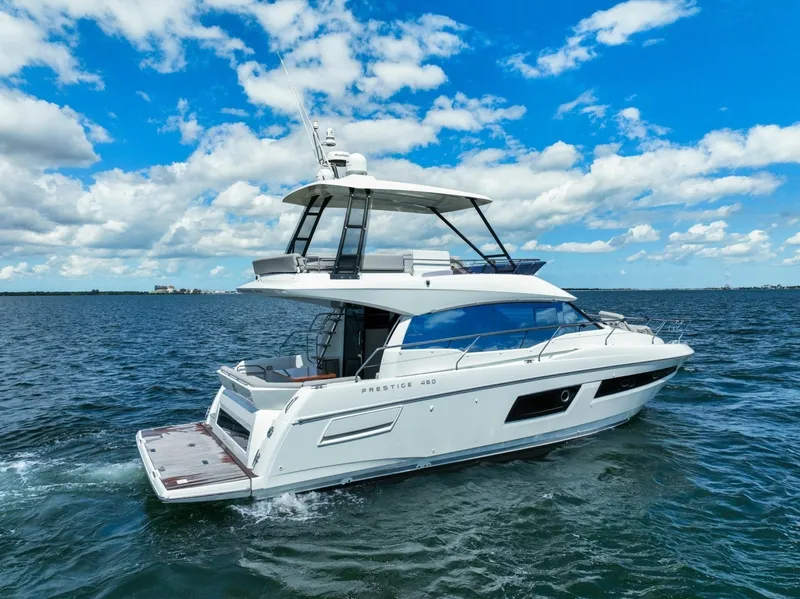 Slide: The Image of Prestige 460 Flybridge 2020 - 6132615