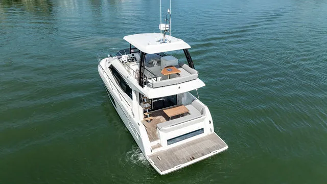 Slide: The Image of Prestige 460 Flybridge 2020 - 89