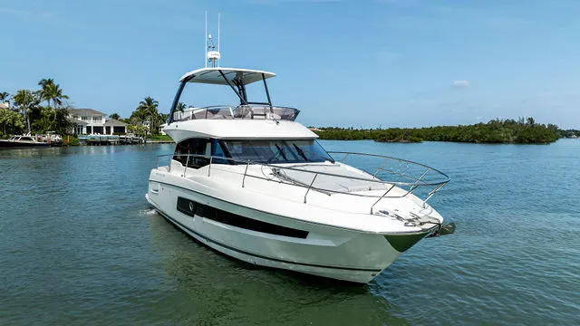 Slide: The Image of Prestige 460 Flybridge 2020 - 94