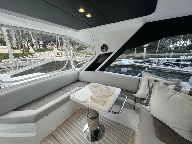 Slide: The Image of Azimut 51 ATLANTIS 2019 - 6078392