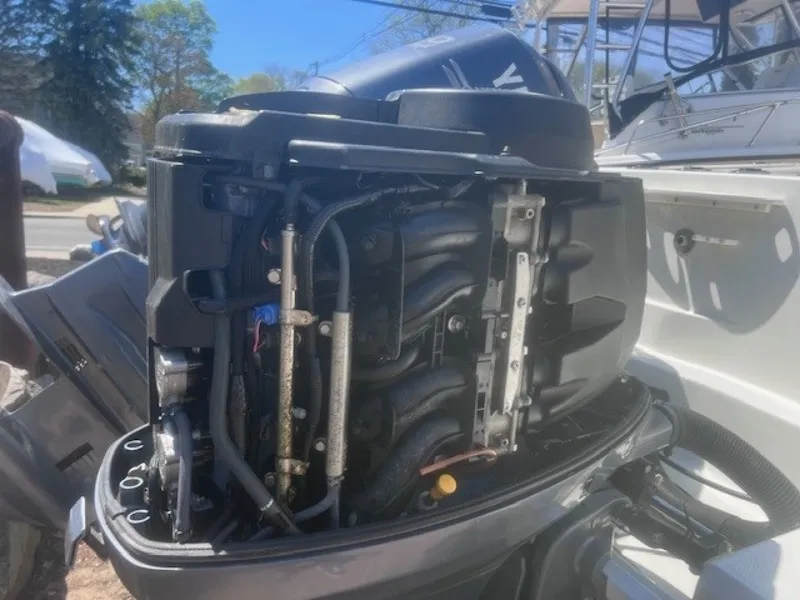 Slide: The Image of Strbrd Yamaha Cover Off - 6078909