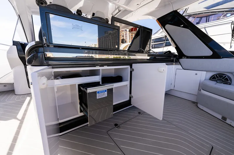 Slide: The Image of Azimut 47 Verve 2023 - 7766979