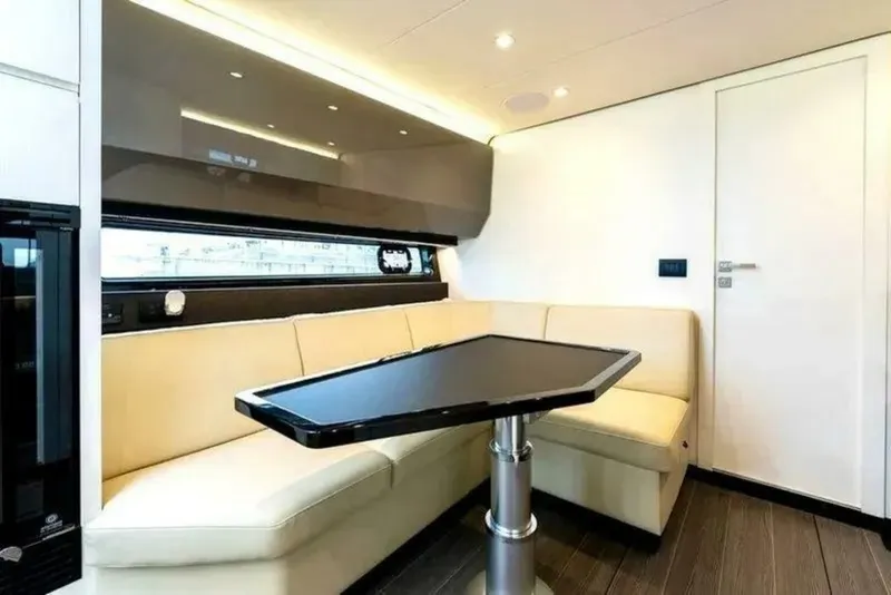 Slide: The Image of Azimut 47 Verve 2023 - 6078812