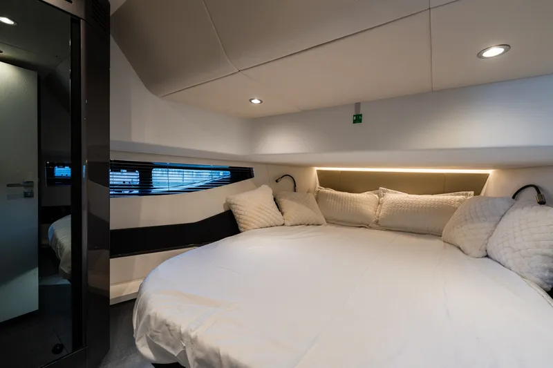 Slide: The Image of Azimut 47 Verve 2023 - 7766998