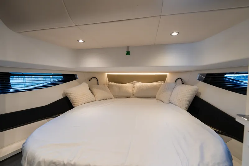 Slide: The Image of Azimut 47 Verve 2023 - 7766997
