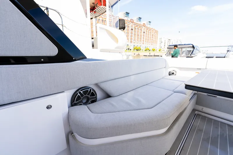 Slide: The Image of Azimut 47 Verve 2023 - 7766982