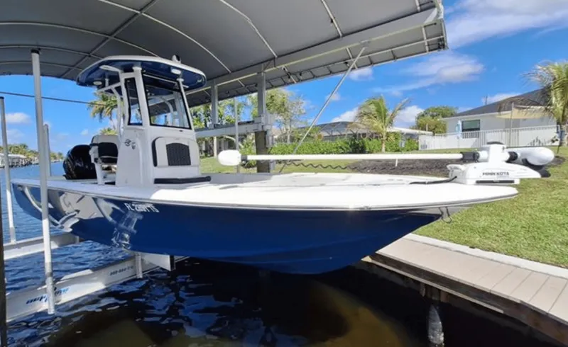 The Image of Tidewater Bay Max 2410 2024 - 6078842