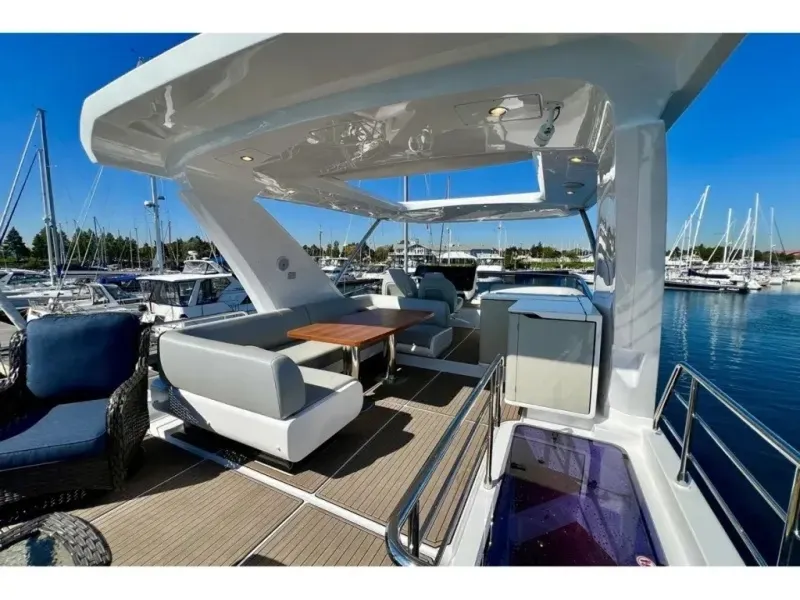 Slide: The Image of Azimut FLY 60 2024 - 6078986