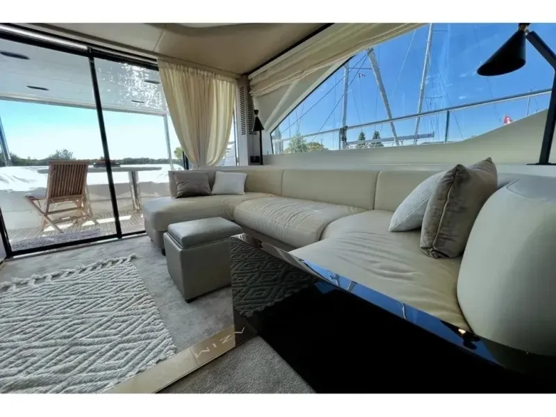 Slide: The Image of Azimut FLY 60 2024 - 6079001