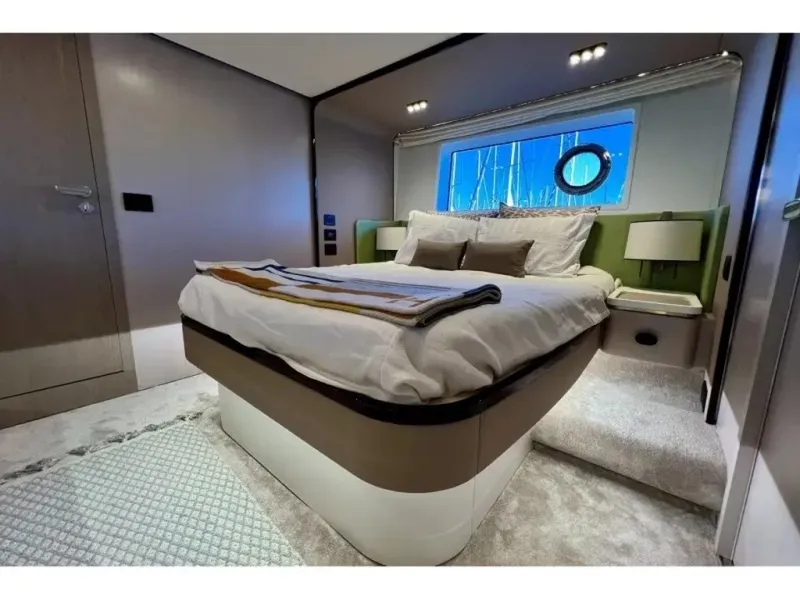 Slide: The Image of Azimut FLY 60 2024 - 6079025