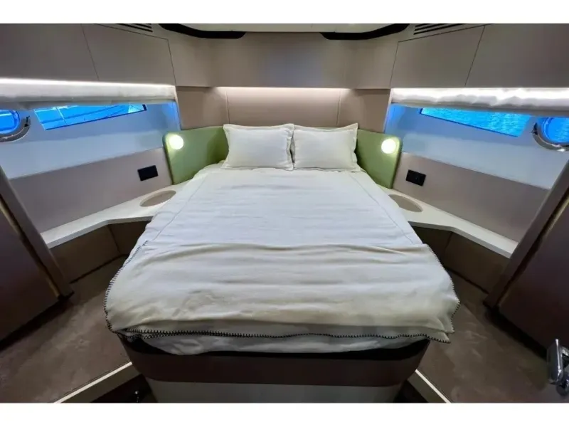 Slide: The Image of Azimut FLY 60 2024 - 6079033